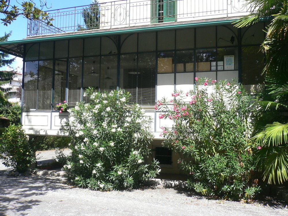 Hotel Montilleul - Villa Primrose Pau Luaran gambar