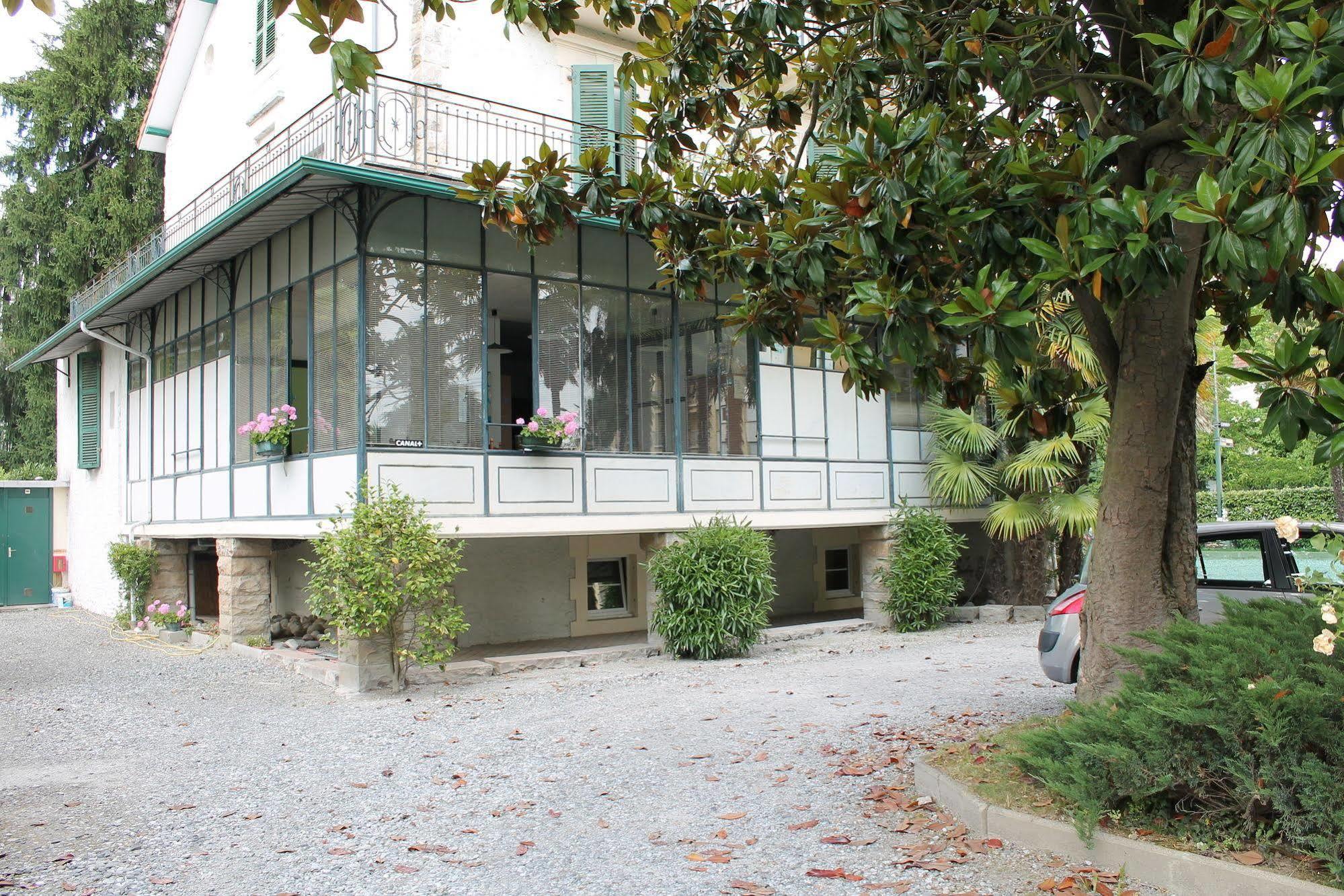 Hotel Montilleul - Villa Primrose Pau Luaran gambar