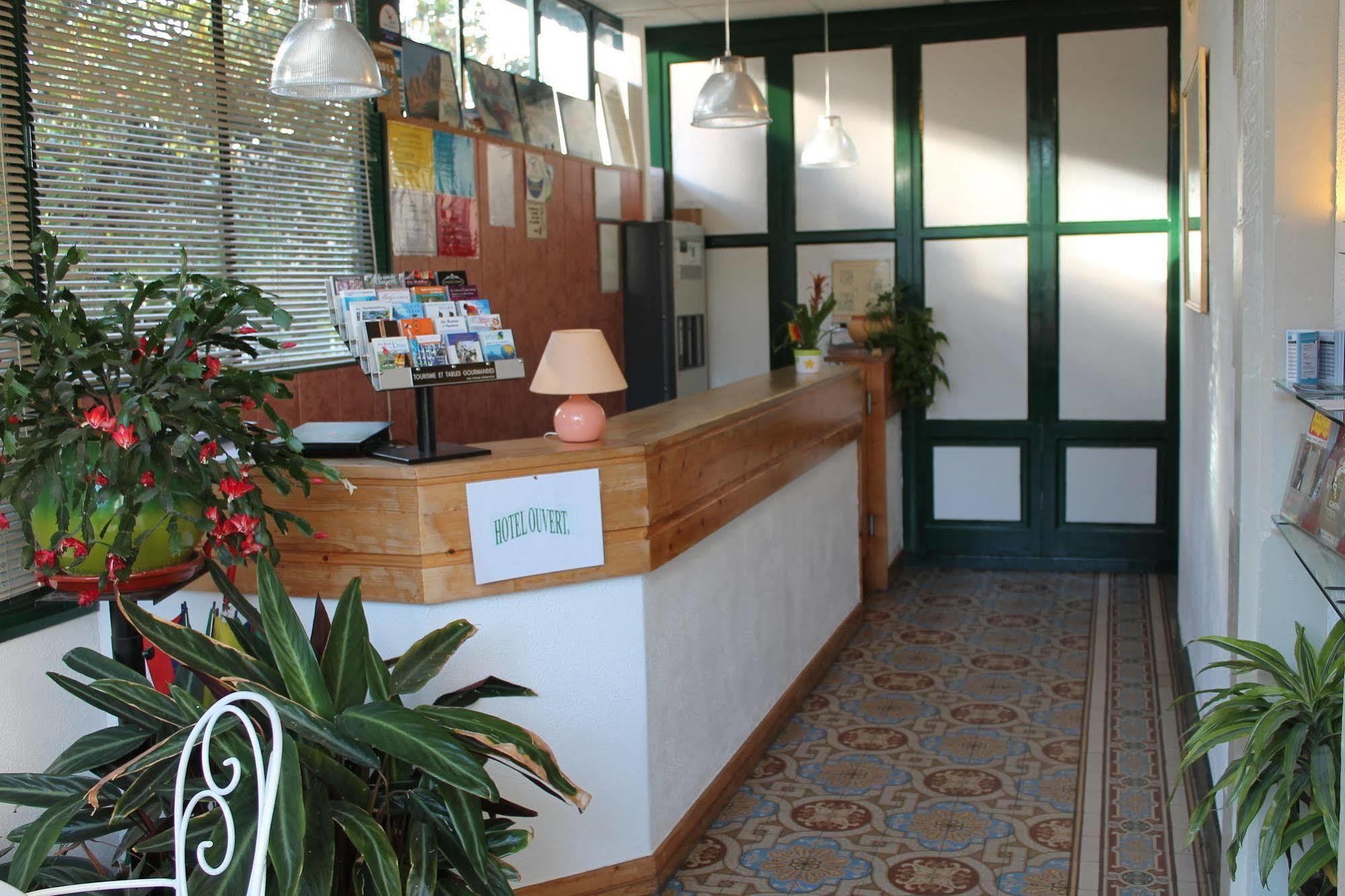 Hotel Montilleul - Villa Primrose Pau Luaran gambar